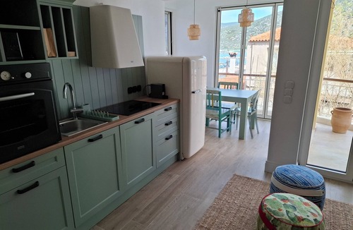 Ermionida Apartment | HERMIONS. In the lovely town, close to sea, shops, Bisty, restaurants and port.
