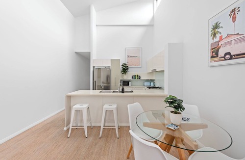 Fortitude Valley Apartment | Hidden Oasis! 2Bed/2Bath/1Car ~ 5mins to CBD