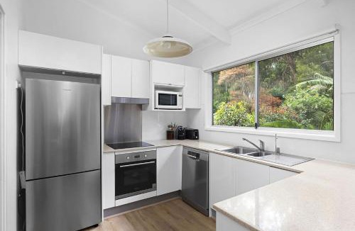Anna Bay House | Hidden Oasis Pet Friendly In Anna Bay