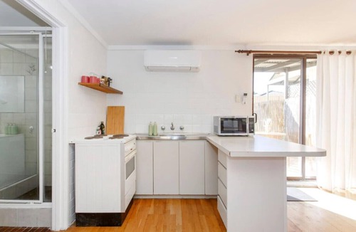 Hillarys House | Hillarys Nook - 5 mins to Hillarys Boat Harbour