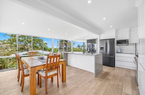 Scarness House | Hillcrest House A Poolside Retreat on the Coast