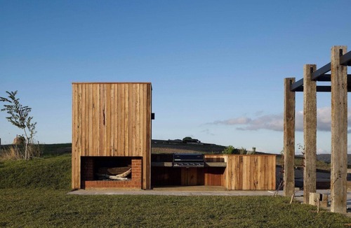 Metcalfe House | HILLPLAINS HOUSE - 100% OFF GRID LUXURY