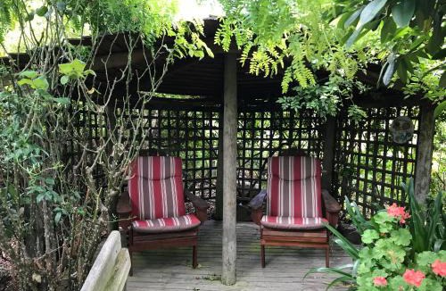 Woodstock Bed & Breakfast | Hillside Bed and Breakfast