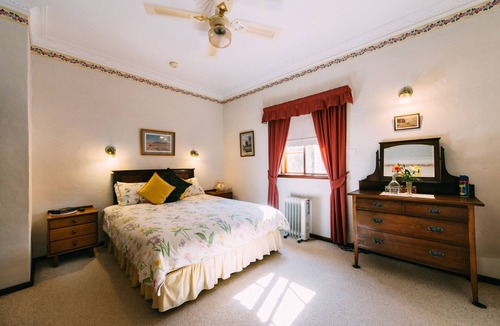 Nannup Bed & Breakfast | Holberry House, the sweet music of peace