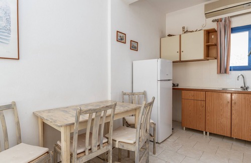 Kipri House | Holiday Home '10 Perasma Kypri Beach' with Private Terrace, Wi-Fi and Air Conditioning