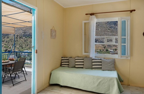 Kalymnos House | Holiday Home 'Antonis House' close to the Beach with Sea View, Garden & Wi-Fi