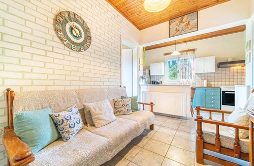 Parelia House | Holiday Home "Edem Garden" with Mountain View & Wi-Fi