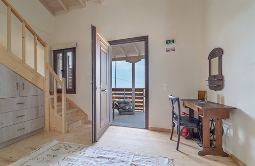 Drimonas House | Holiday Home 'Maniaveta's House' with Sea View, Wi-Fi and Air Conditioning