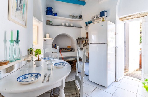 Panormos House | Holiday Home 'Platia Tinos Cycladic Cottage' with Mountain View, Private Terrace and Balcony