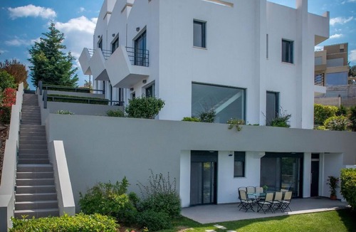 Melissi House | Holiday home with view of the water
