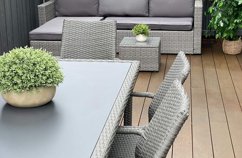 Safety Beach House | Holiday on Dromana by Ready Set Stay- 150m from the beach