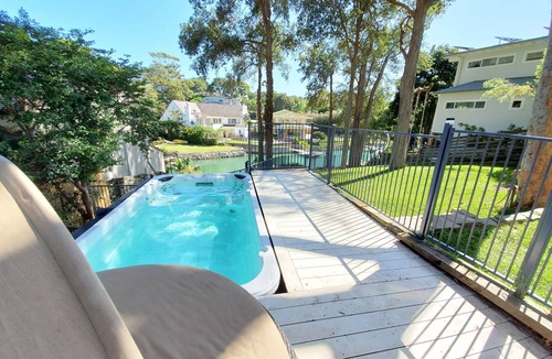 Newport House | Holiday on the Waterfront in Pittwater -Beach, Swim, Kayak, Boat, Fish and More!