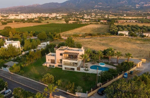 Tingaki House | Holiday villa "Xenos 2" with view of the water