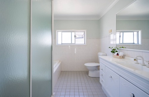 Swansea House | Home away from home with lake views
