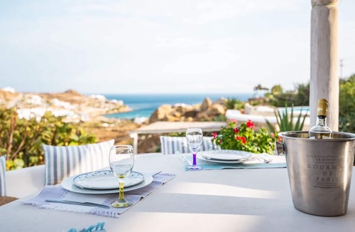 Paradise Villa | Homerez - Big villa 800 m away from the beach for 14 ppl. with swimming-pool