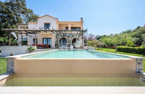 Kos Town Villa | Horizon Villa-Private Pool-7 Bedroom-Gym-Sea View