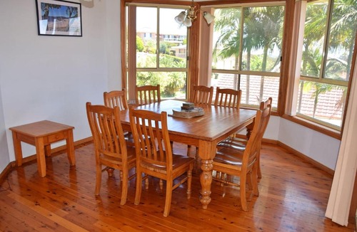 South West Rocks House | Horizons - Bring your own linen