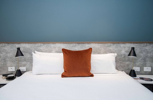 Adelaide Central Business District Hotel | Hotel Alba Adelaide