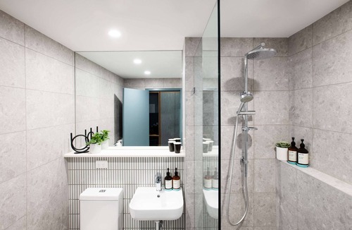 Adelaide Central Business District Hotel | Hotel Alba Adelaide