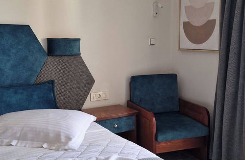 Adamas Hotel | Hotel Dionysis Deluxe Triple Room