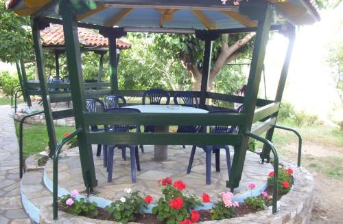 Kato Vrontou Hotel | Hotel Elytis