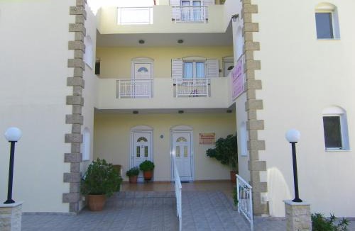Agios Kirykos Hotel | Hotel Filioppi