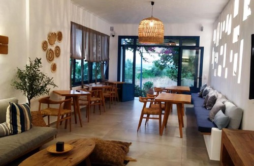 Milos Hotel | Hotel Flisvos