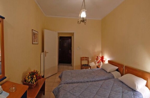 Pyrgos Hotel | Hotel Marily