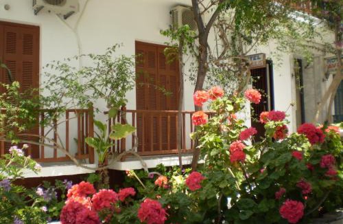 Old Town Naxos Hotel | Hotel Maroulis
