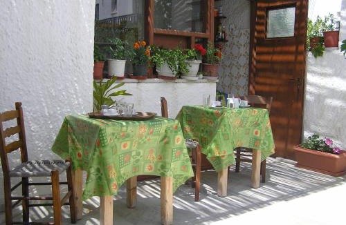 Old Town Naxos Hotel | Hotel Maroulis