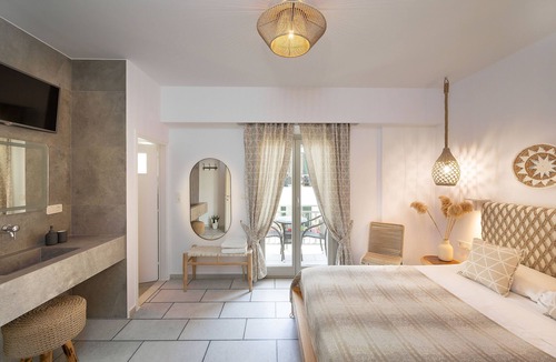 Old Town Naxos Apartment | Hotel Villa Flora