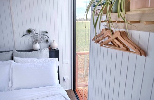 Hallett House | House ∙ 1 bedroom ∙ 2 guests