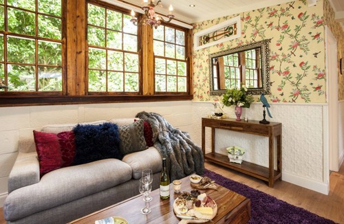 Tecoma House | House ∙ 1 bedroom ∙ 2 guests
