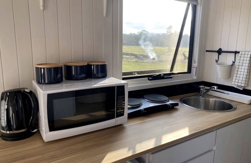 Cessnock House | House ∙ 1 bedroom ∙ 3 guests