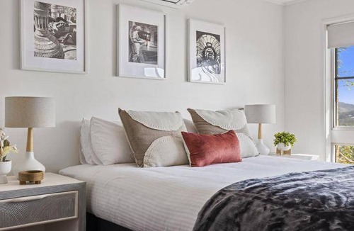 Emerald Beach House | House ∙ 3 bedrooms ∙ 8 guests