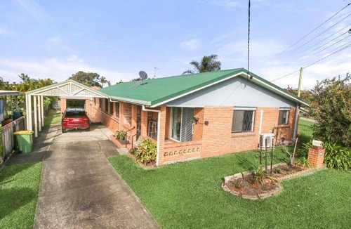 Dicky Beach House | House ∙ 3 bedrooms ∙ 6 guests