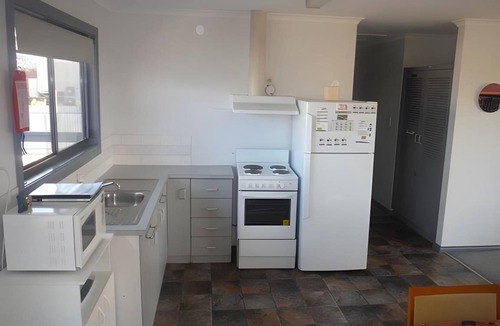 Port Hughes House | House ∙ 3 bedrooms ∙ 7 guests