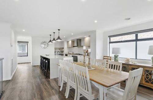 Torquay House | House ∙ 4 bedrooms ∙ 10 guests