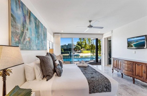 Noosaville House | House ∙ 4 bedrooms ∙ 8 guests