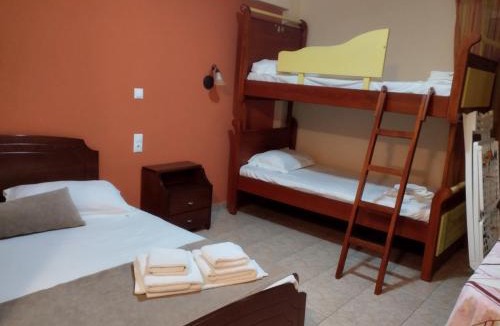 Kalamitsi Hotel | House Aggeliki