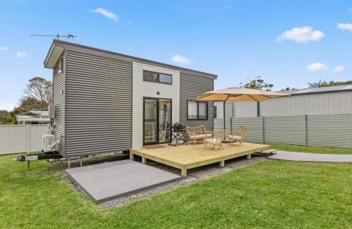 Huskisson House | Husky Tiny Home by Experience Jervis Bay