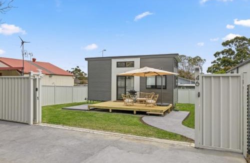 Huskisson House | Husky Tiny Home by Experience Jervis Bay