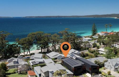 Hyams Beach House | Hyams Beach House A - Brand new lux beach Oasis