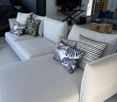 Hyams Beach House | Hyams Beach House B - Brand new lux beach oasis