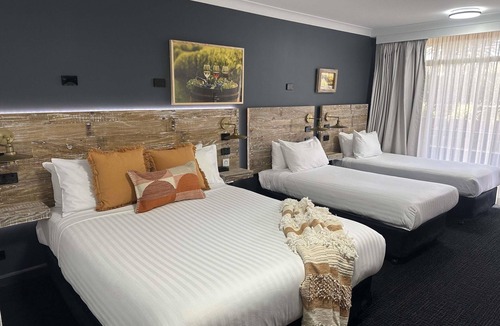 Orange East Hotel | ibis Styles Orange