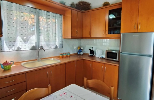 Kremasti House | Ibiscus Cottage in Paradisi near the Beach