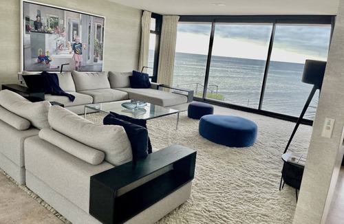 Kingston Park House | Iconic Beachfront Luxury - Van der Rohe House