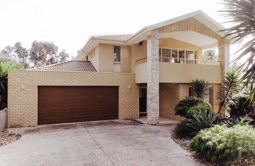 Silverleaves House | Idyllic Beachhouse Pet Friendly - Up to 12 guests