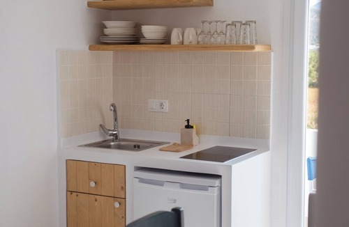 Naxos Town Apartment | Ikaros Studios - Pool & Jacuzzi, 5 mins from beach