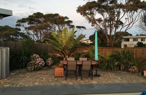 Lake Tyers Beach House | Ileden@LakeTyers BeachnMin. 3 night stay.n20% discount for 7 nights.nuntil 21.12